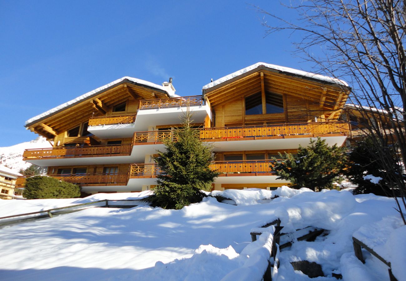 Apartement Aubépine 013 in Verbier - Building Apartement Aubépine 013 in Verbier - Building