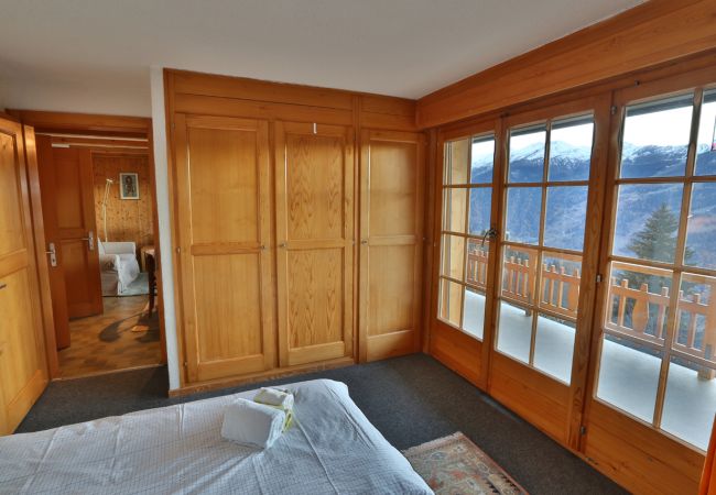 Apartment in Verbier - Pin Arole 1** Apartment in Verbier - Pin Arole 1**