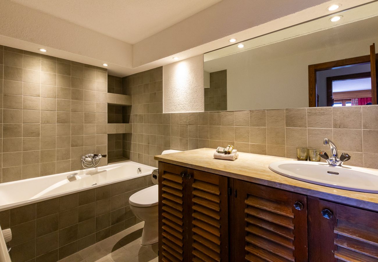 Apartment in Verbier - Sablière 222** Apartment in Verbier - Sablière 222**
