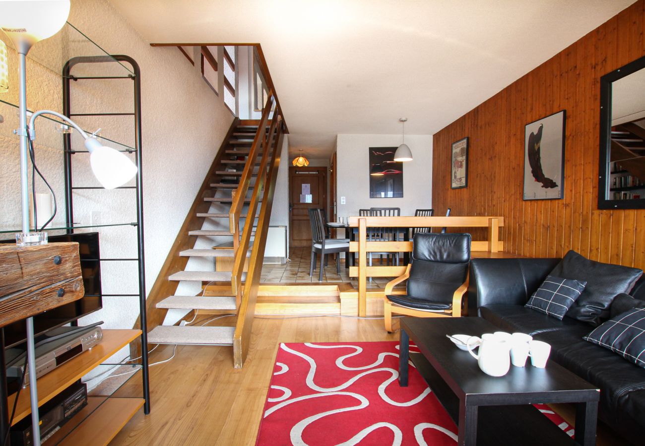 Salon - Appartement Ortolan 222** - Verbier Location Salon et escaliers